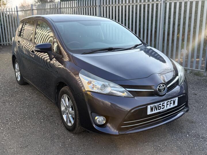 Toyota Verso 1.6 D-4D Icon Euro 6 (s/s) 5dr Toyota Verso 1.6 D-4D Icon Euro 6 (s/s) 5dr