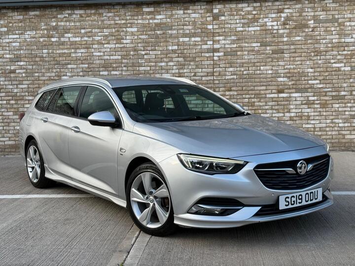 Vauxhall Insignia 2.0 Turbo D BlueInjection SRi VX Line Nav Sports Tourer Euro 6 (s/s) 5dr Vauxhall Insignia 2.0 Turbo D BlueInjection SRi VX Line Nav Sports Tourer Euro 6 (s/s) 5dr