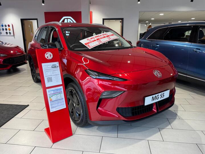 MG MGS5 49kWh SE Auto 5dr