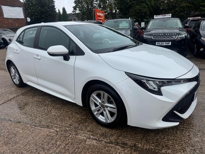 Toyota COROLLA 1.8 VVT-h Icon Tech CVT Euro 6 (s/s) 5dr