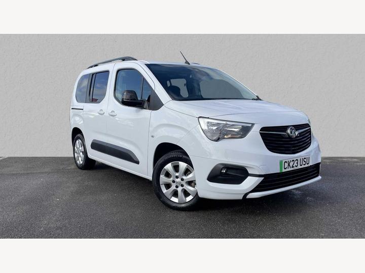 Vauxhall Combo Life 50kWh Design Auto 5dr (5 Seat 7.4kW Charger)