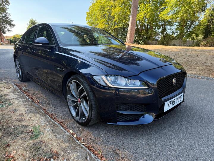 Jaguar XF 2.0d R-Sport Auto AWD Euro 6 (s/s) 4dr