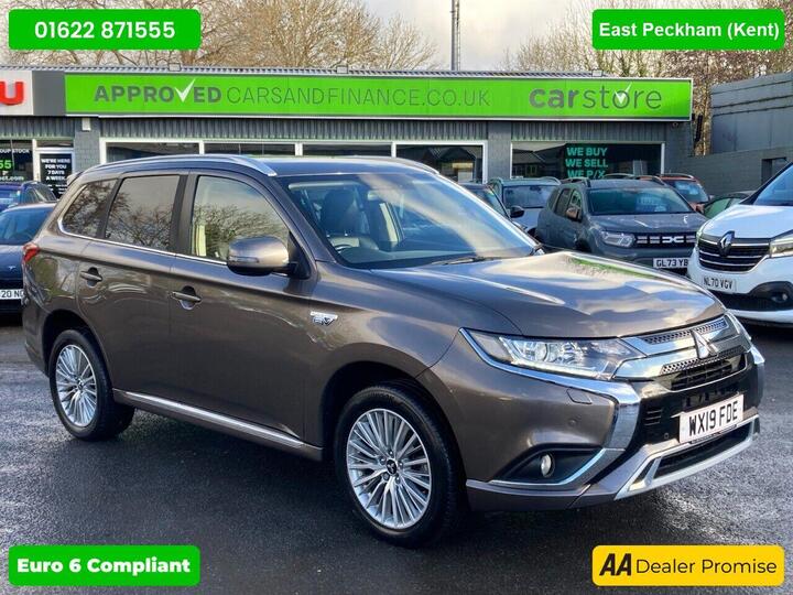 Mitsubishi OUTLANDER 2.4h TwinMotor 13.8kWh Juro CVT 4WD Euro 6 (s/s) 5dr