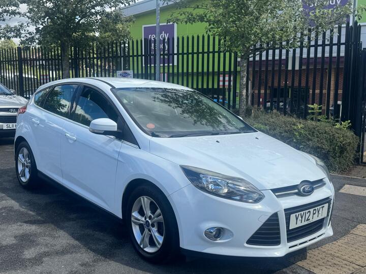 Ford Focus 1.0T EcoBoost Zetec Euro 5 (s/s) 5dr