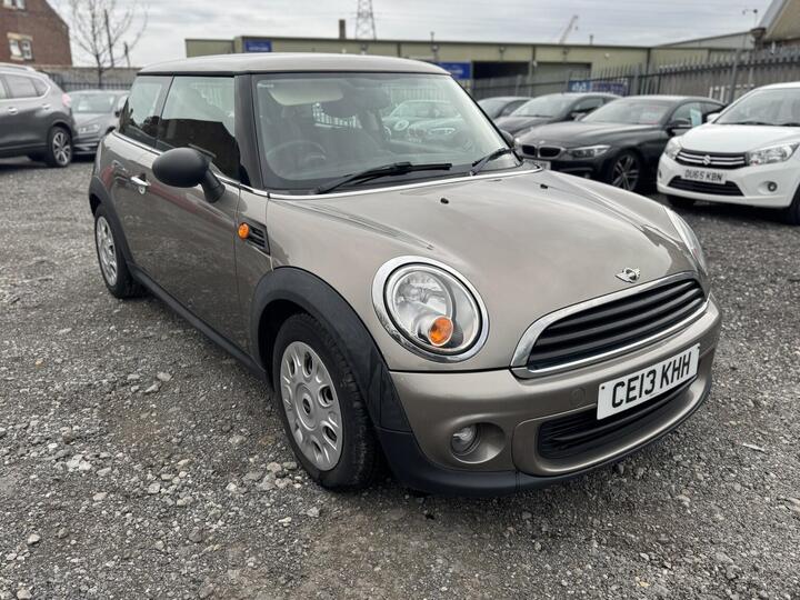 MINI HATCH 1.6 One Euro 5 3dr
