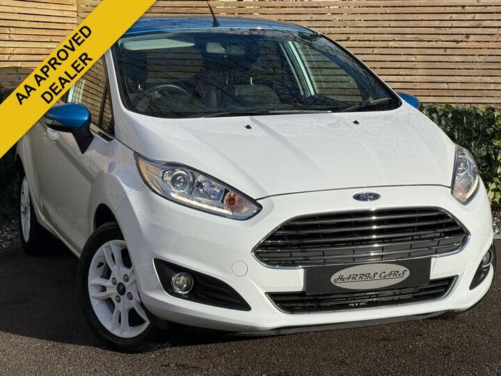 Ford FIESTA 1.25 Zetec White Edition Euro 6 5dr
