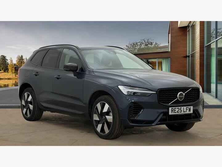 Volvo XC60 2.0h T8 18.8kWh Ultra Dark Auto AWD Euro 6 (s/s) 5dr