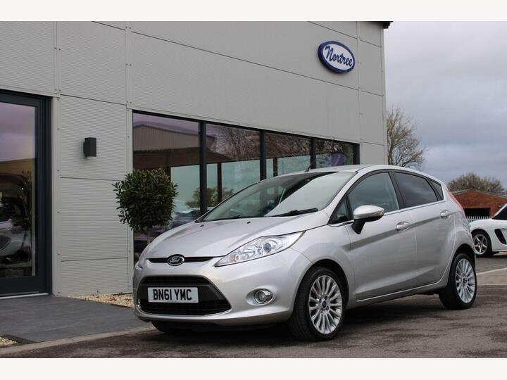Ford FIESTA 1.4 Titanium 5dr