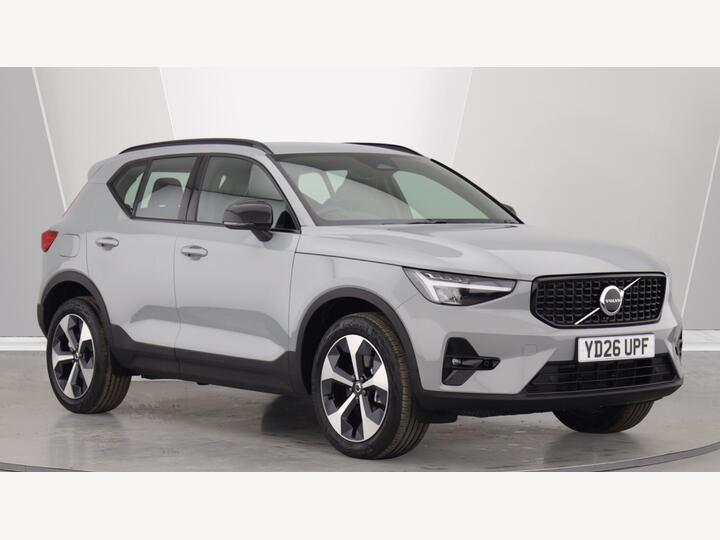 Volvo XC40 2.0 B3 MHEV Plus Dark DCT Auto Euro 6 (s/s) 5dr