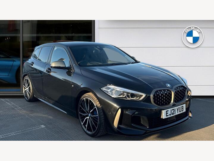 BMW 1 Series 2.0 M135i Auto XDrive Euro 6 (s/s) 5dr BMW 1 Series 2.0 M135i Auto XDrive Euro 6 (s/s) 5dr