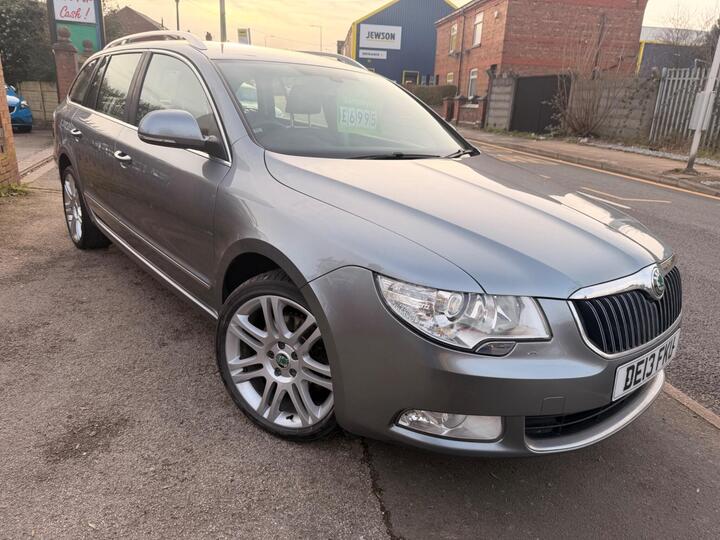 Skoda Superb 2.0 TDI Elegance DSG Euro 5 5dr