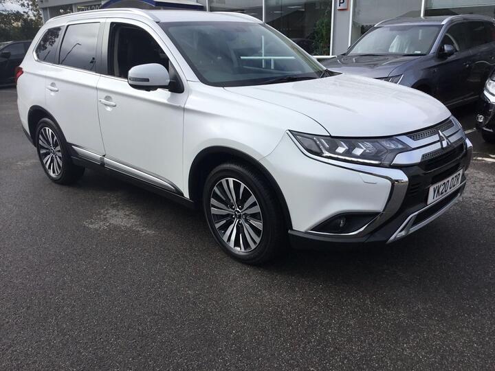 Mitsubishi Outlander 2.0 MIVEC Exceed CVT 4WD Euro 6 (s/s) 5dr Mitsubishi Outlander 2.0 MIVEC Exceed CVT 4WD Euro 6 (s/s) 5dr