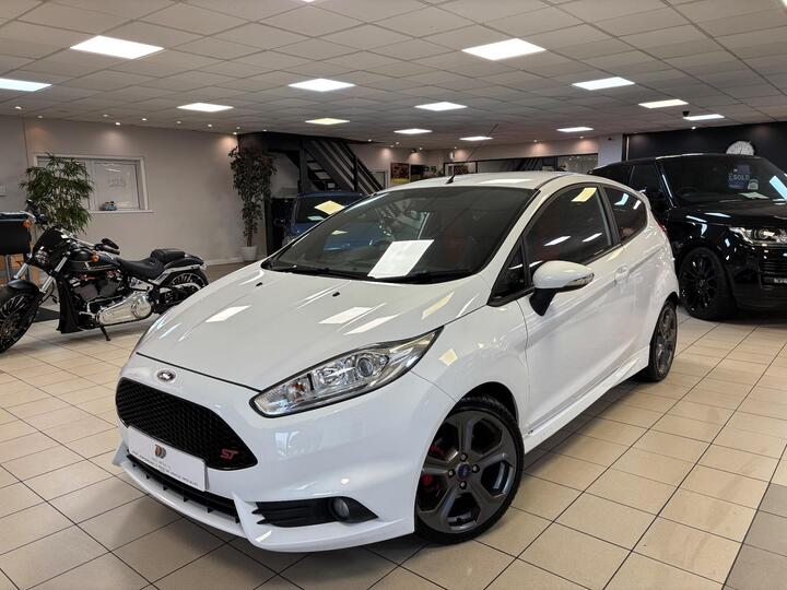 Ford Fiesta 1.6T EcoBoost ST-2 Euro 6 3dr