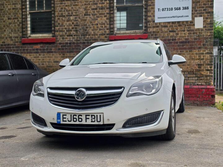 Vauxhall Insignia 2.0 CDTi Tech Line Sports Tourer Auto Euro 6 5dr Vauxhall Insignia 2.0 CDTi Tech Line Sports Tourer Auto Euro 6 5dr