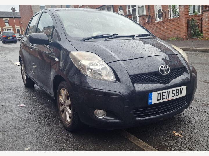 Toyota Yaris 1.33 Dual VVT-i T Spirit Euro 5 (s/s) 5dr