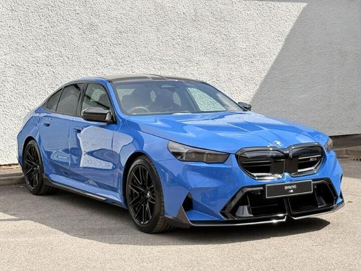 BMW M5 4.4 22.1kWh Steptronic XDrive Euro 6 (s/s) 4dr