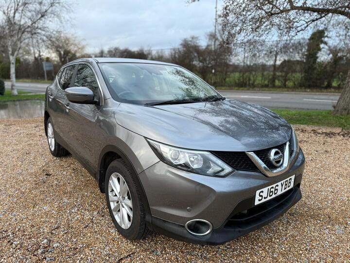 Nissan Qashqai 1.2 DIG-T Acenta 2WD Euro 6 (s/s) 5dr
