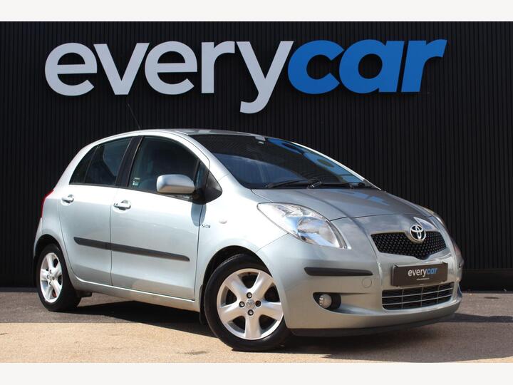 Toyota YARIS 1.4 D-4D T Spirit Multimode 5dr