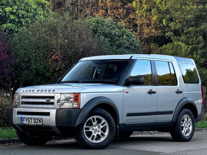 Land Rover Discovery 3 2.7 TD V6 Pursuit Station Wagon 5dr Land Rover Discovery 3 2.7 TD V6 Pursuit Station Wagon 5dr