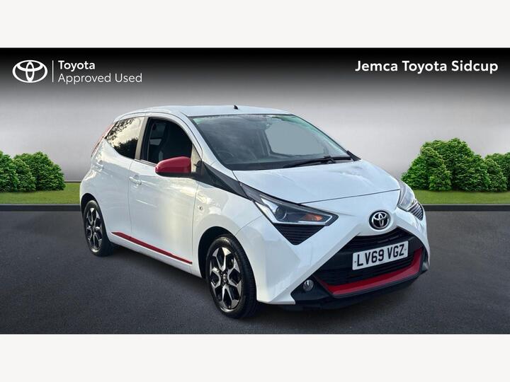Toyota AYGO 1.0 VVT-i X-trend Funroof X-shift Euro 6 5dr