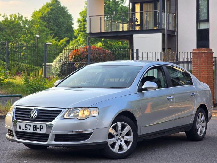 Volkswagen Passat 2.0 TDI SE DSG Euro 4 4dr