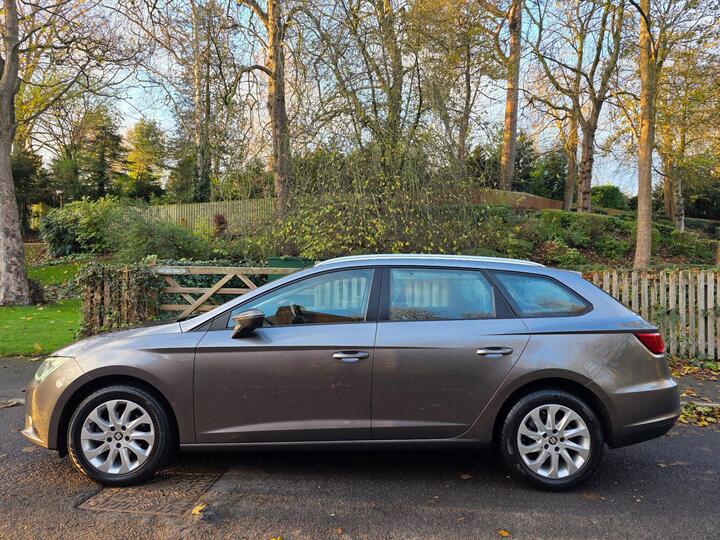 SEAT Leon 1.6 TDI CR SE Sport Tourer Euro 5 (s/s) 5dr