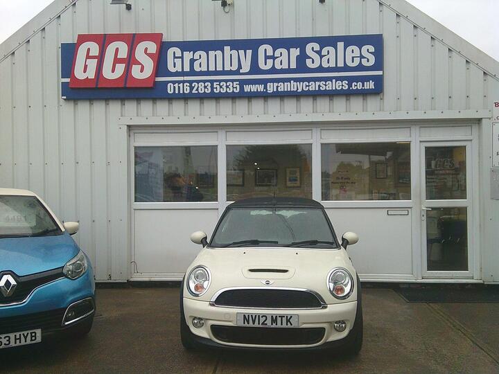 MINI Convertible 1.6 Cooper S Euro 5 (s/s) 2dr