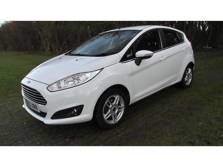 Ford Fiesta Fiesta Zetec Hatchback 1.2 Manual Petrol