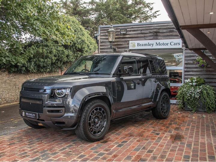 Land Rover Defender 110 4.4P V8 MHEV OCTA Edition One Auto 4WD Euro 6 (s/s) 5dr Land Rover Defender 110 4.4P V8 MHEV OCTA Edition One Auto 4WD Euro 6 (s/s) 5dr