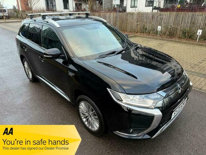 Mitsubishi Outlander 2.4h TwinMotor 13.8kWh Dynamic CVT 4WD Euro 6 (s/s) 5dr