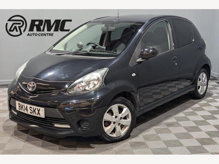 Toyota AYGO 1.0 VVT-i Move Euro 5 5dr Toyota AYGO 1.0 VVT-i Move Euro 5 5dr