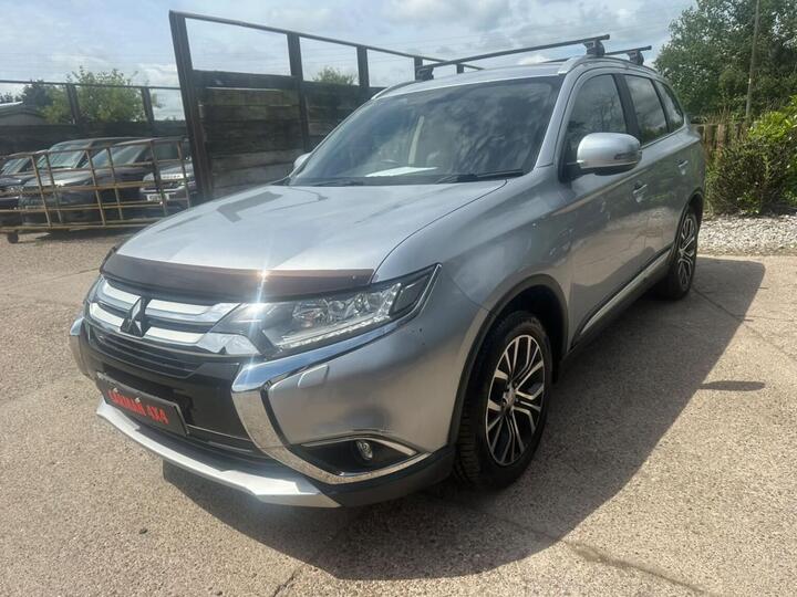 Mitsubishi OUTLANDER 2.2 DI-D 4 4WD Euro 6 (s/s) 5dr