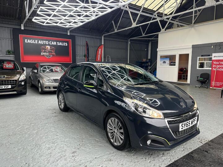 Peugeot 208 1.2 PureTech Active Euro 6 5dr Peugeot 208 1.2 PureTech Active Euro 6 5dr