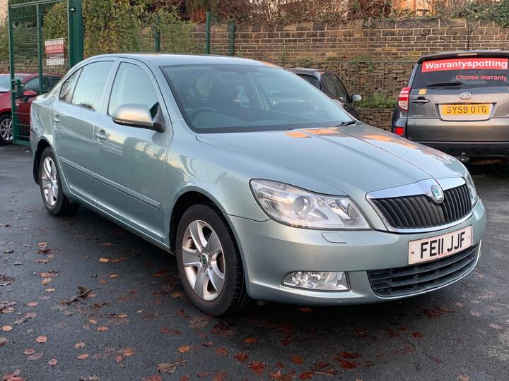 Skoda Octavia 1.6 MPI Elegance Euro 5 5dr Skoda Octavia 1.6 MPI Elegance Euro 5 5dr