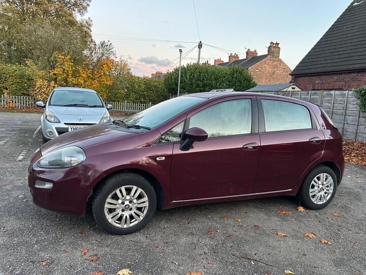 Fiat Punto 1.2 Easy Manual Euro 5 5dr
