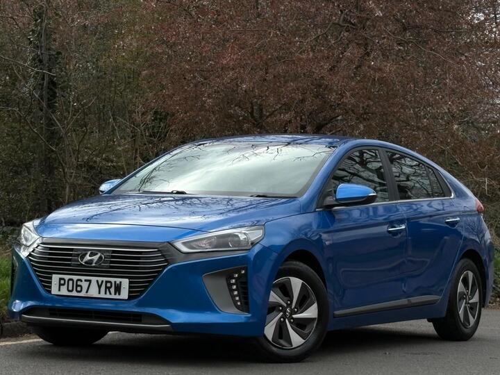 Hyundai IONIQ 1.6 H-GDi Premium DCT Euro 6 (s/s) 5dr Hyundai IONIQ 1.6 H-GDi Premium DCT Euro 6 (s/s) 5dr
