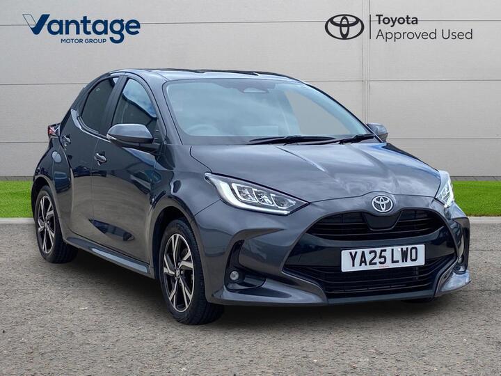 Toyota Yaris 1.5 VVT-h Design E-CVT Euro 6 (s/s) 5dr