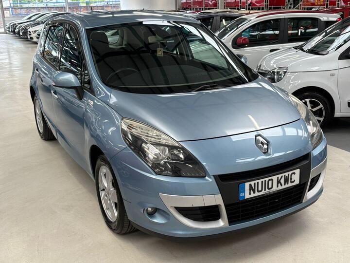 Renault Scenic 1.5 DCi Dynamique TomTom Euro 4 5dr