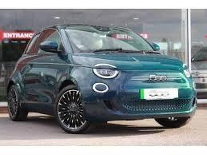 Fiat 500e 42kWh La Prima Auto 3dr
