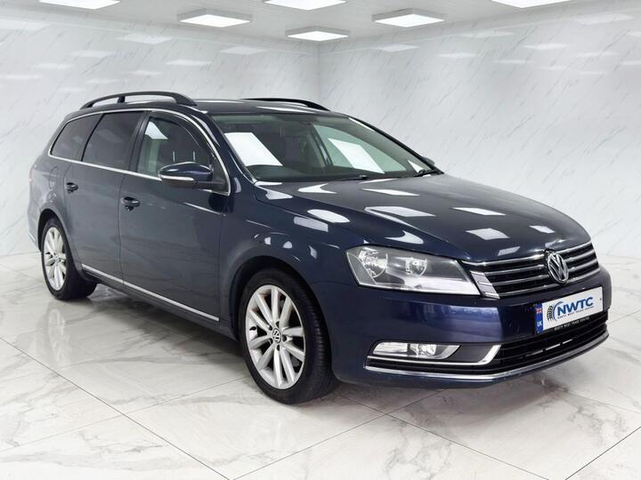 Volkswagen PASSAT 2.0 TDI BlueMotion Tech Executive Euro 5 (s/s) 5dr