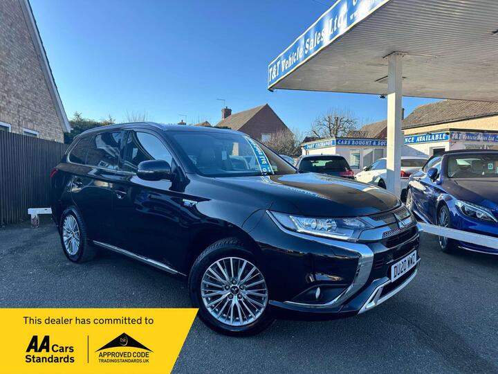 Mitsubishi OUTLANDER 2.4h TwinMotor 13.8kWh Dynamic CVT 4WD Euro 6 (s/s) 5dr Mitsubishi OUTLANDER 2.4h TwinMotor 13.8kWh Dynamic CVT 4WD Euro 6 (s/s) 5dr
