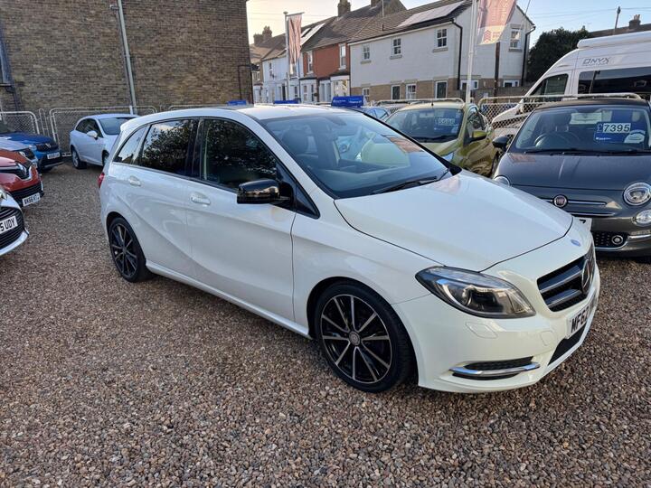 Mercedes-Benz B Class 1.6 B180 BlueEfficiency Sport 7G-DCT Euro 5 (s/s) 5dr