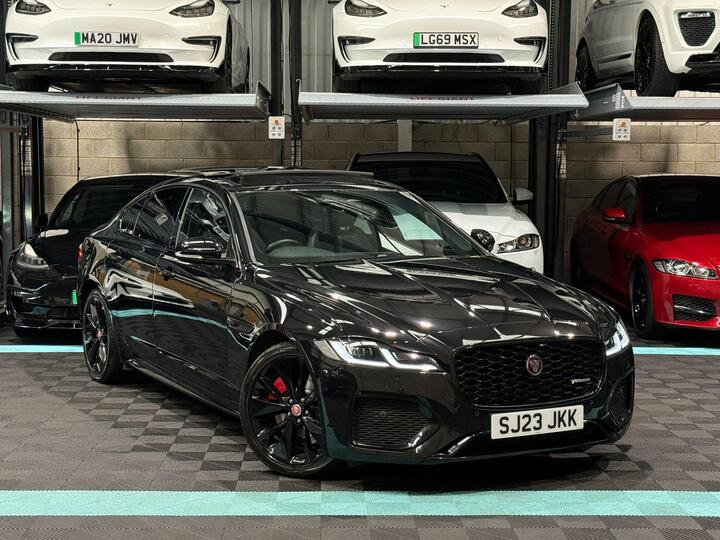 Jaguar XF 2.0 D200 MHEV R-Dynamic Black Auto Euro 6 (s/s) 4dr