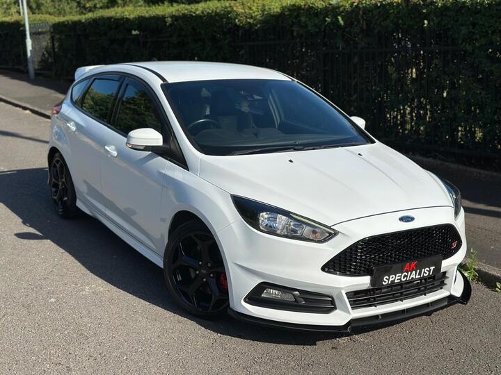 Ford Focus 2.0 TDCi ST-2 Euro 6 (s/s) 5dr
