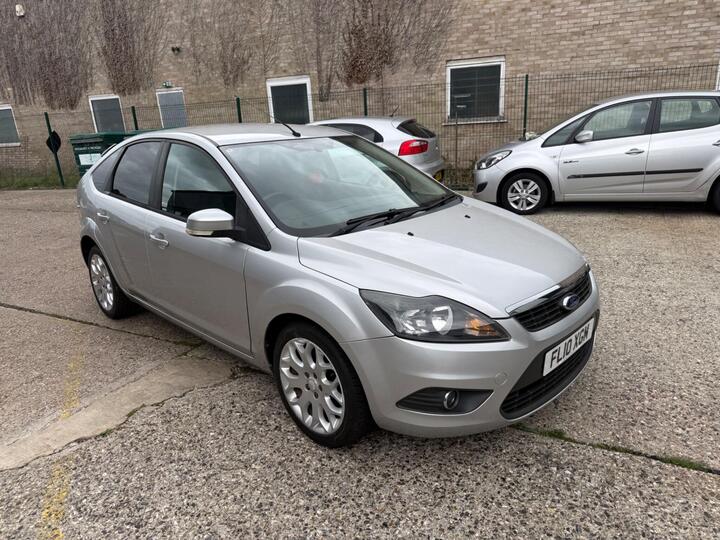 Ford Focus 1.6 Zetec 5dr