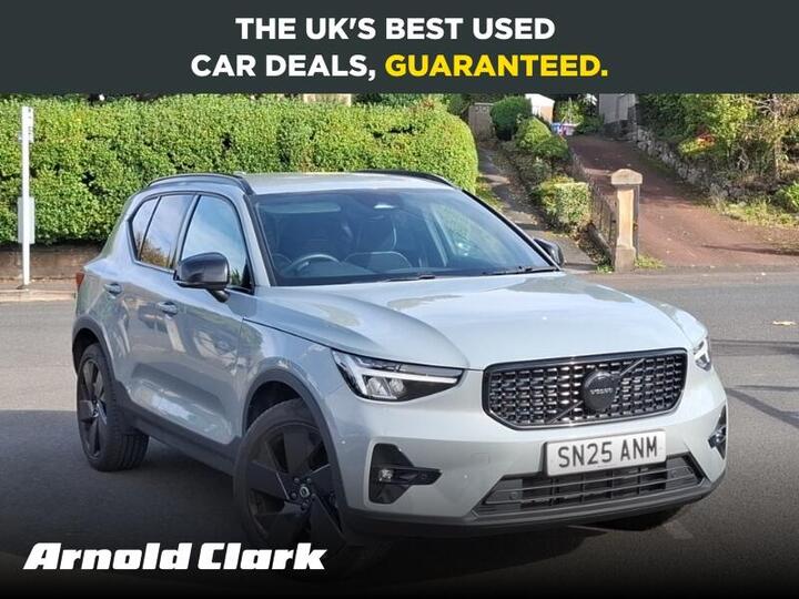 Volvo XC40 2.0 B3 MHEV Plus Black Edition DCT Auto Euro 6 (s/s) 5dr
