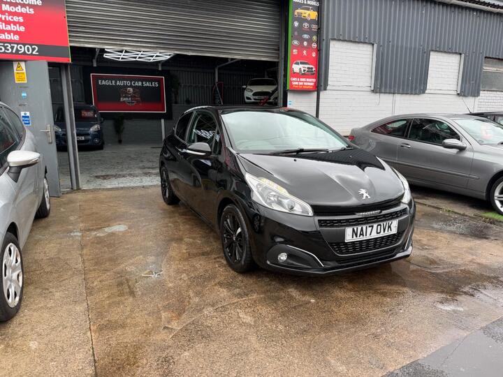 Peugeot 208 1.2 PureTech Black Edition Euro 6 3dr