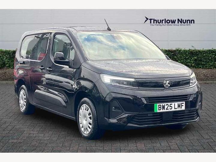 Vauxhall Combo Life Electric 52kWh Design XL MPV Auto 5dr (7.4kW Charger)
