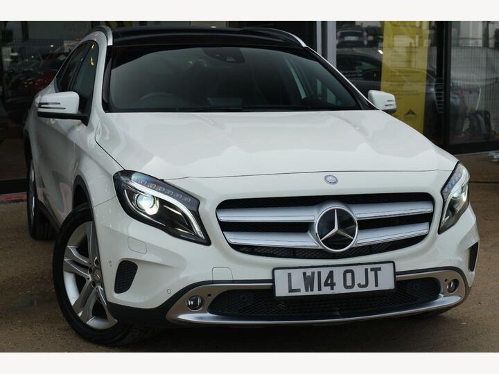 Mercedes-Benz GLA 2.0 GLA250 AMG Line (Premium Plus) SUV 5dr Petrol 7G-DCT 4MATIC Euro 6 (s/s) (211 Ps)