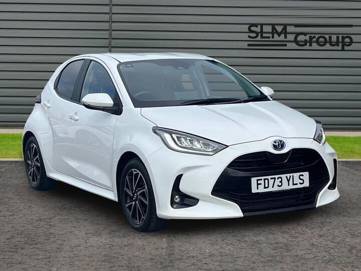 Toyota Yaris 1.5 VVT-h Design E-CVT Euro 6 (s/s) 5dr